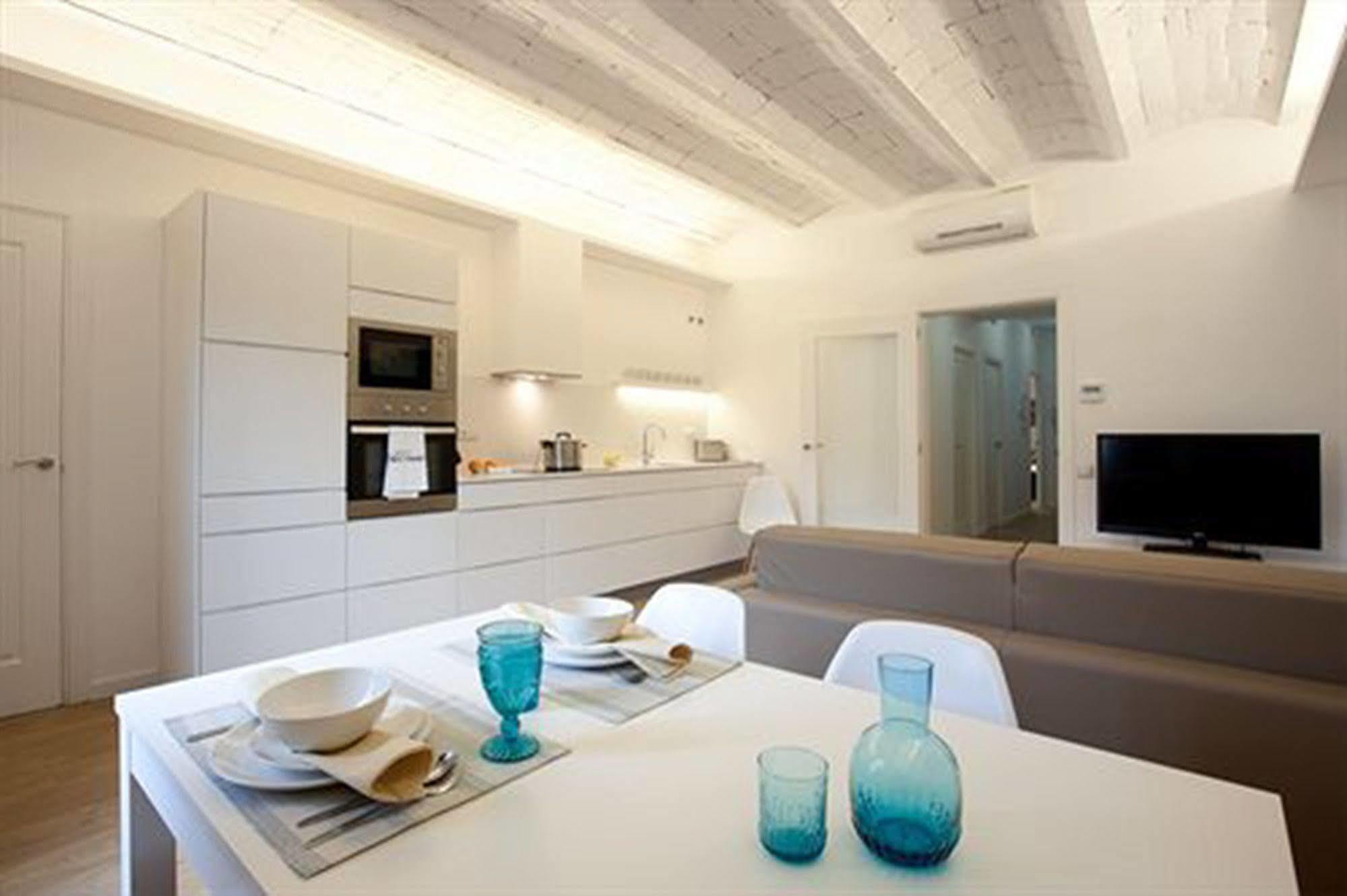 Rent Near Plaza De Catalunya Apartment *